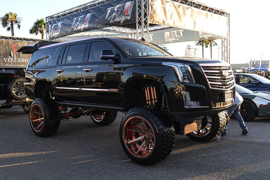 Cadillac Escalade ESV on Forgiato Wheels (Gambe-1) 2019 года  (фото 1 из 2)